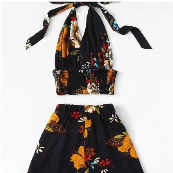 Halter top with shorts. Flowy NWT - Picture 2 of 6